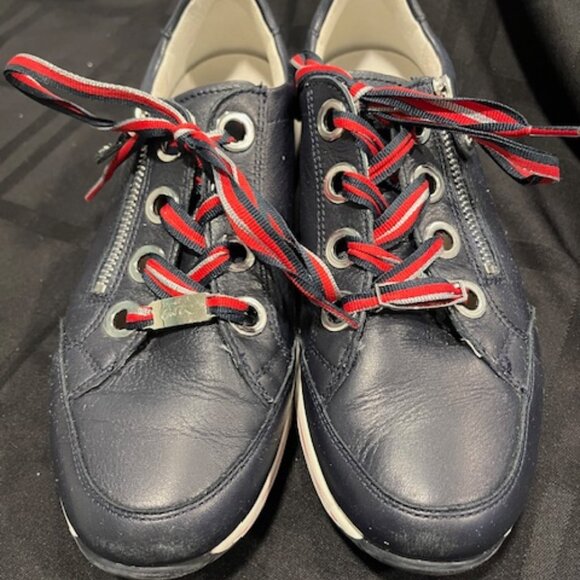 ARA ollie women's zip sneaker in navy w/red and silver laces size 8 - Picture 3 of 5